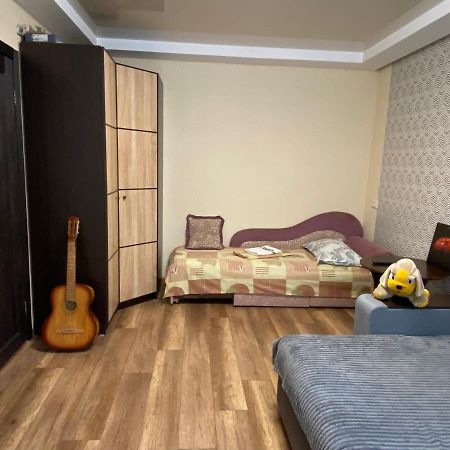 Apartment 30 M2 On Sergei Esenin 11 Κχαρκίβ Εξωτερικό φωτογραφία