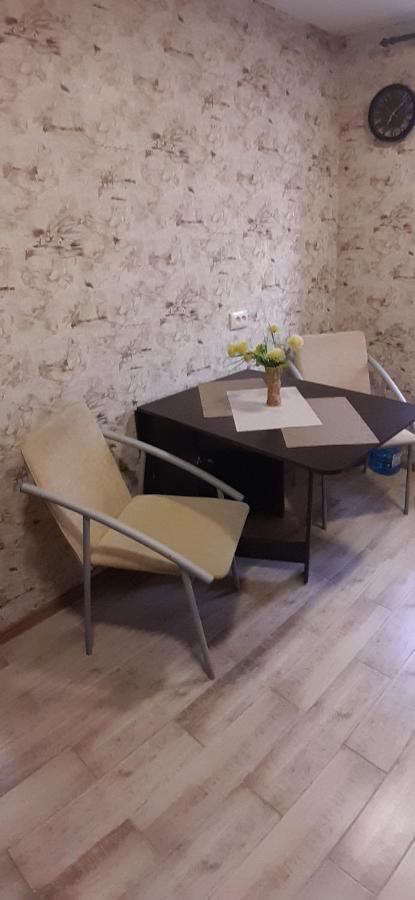 Apartment 30 M2 On Sergei Esenin 11 Κχαρκίβ Εξωτερικό φωτογραφία
