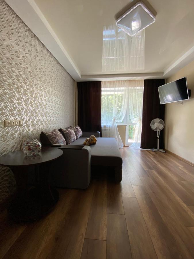 Apartment 30 M2 On Sergei Esenin 11 Κχαρκίβ Εξωτερικό φωτογραφία
