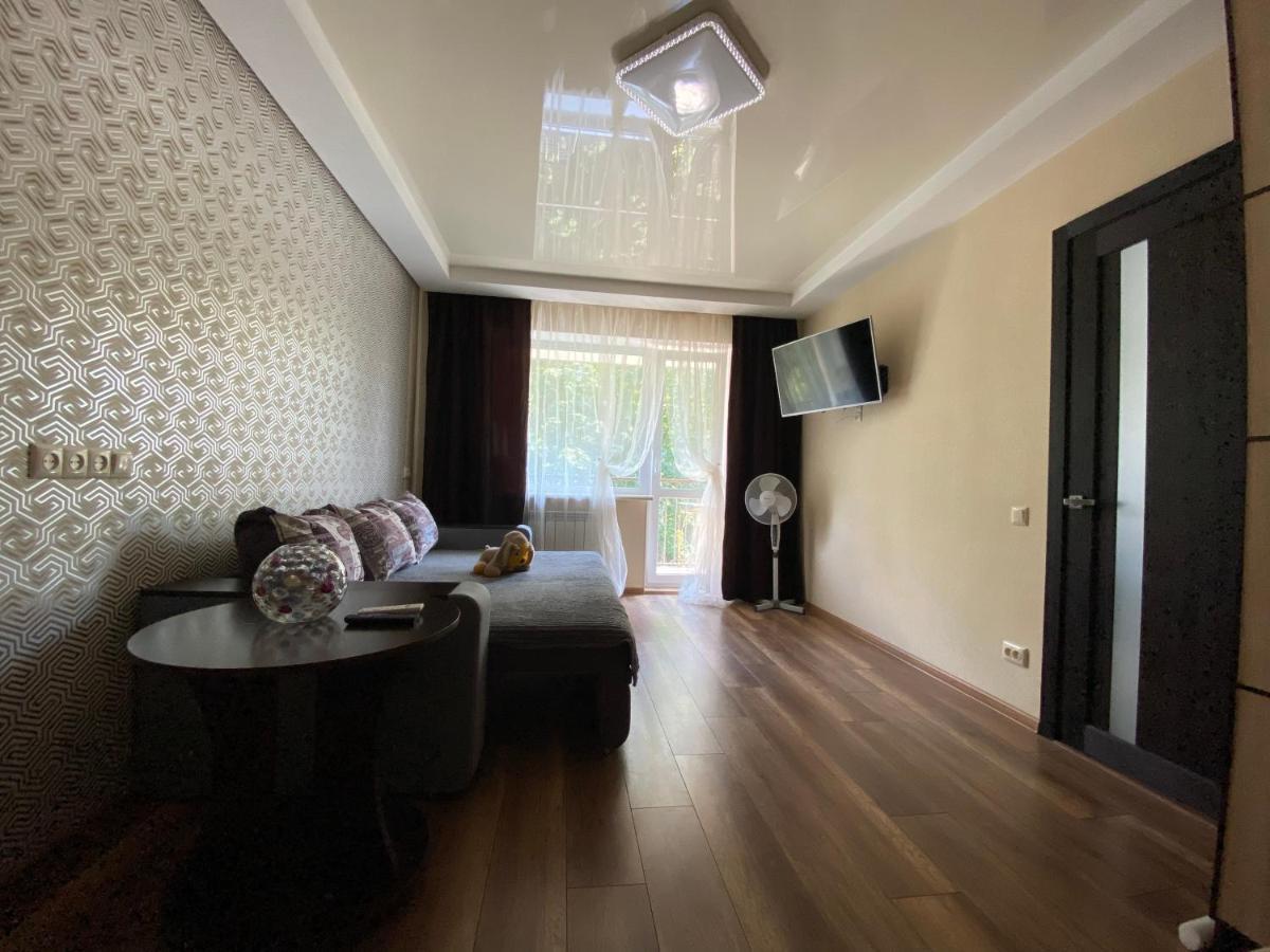 Apartment 30 M2 On Sergei Esenin 11 Κχαρκίβ Εξωτερικό φωτογραφία