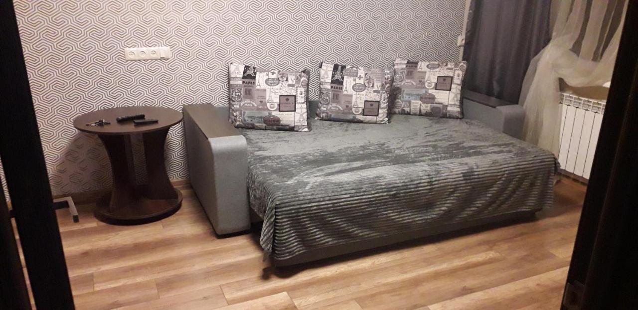 Apartment 30 M2 On Sergei Esenin 11 Κχαρκίβ Εξωτερικό φωτογραφία